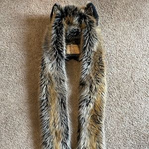 Spirithoods Red Wolf